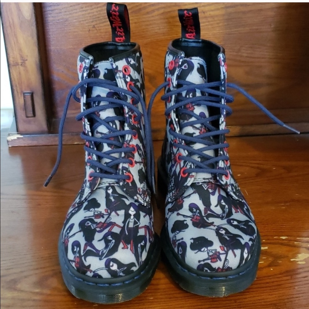 Dr. Martens LIMITED EDITION!